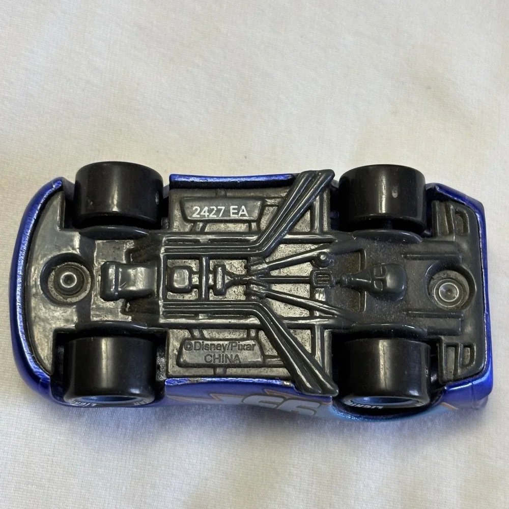 Disney Pixar Limited Edit BLU RAY Lightning McQueen Dinoco Die Cast Car RARE NEW - Picture 6 of 7